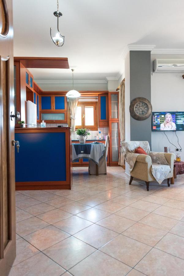 Athena'S Luxury Place Агрия Екстериор снимка
