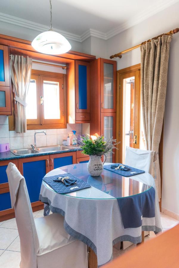 Athena'S Luxury Place Агрия Екстериор снимка