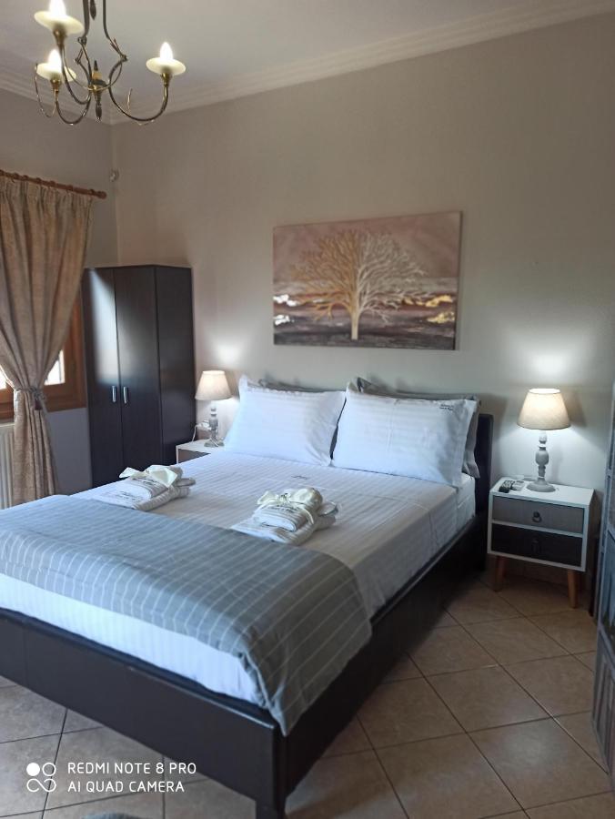 Athena'S Luxury Place Агрия Екстериор снимка