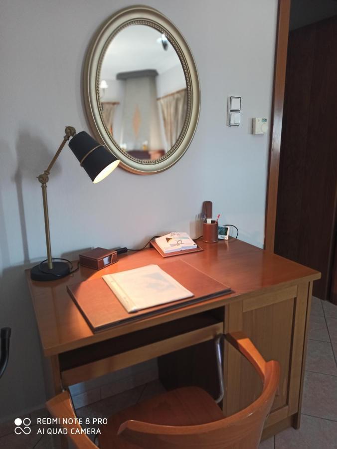 Athena'S Luxury Place Агрия Екстериор снимка