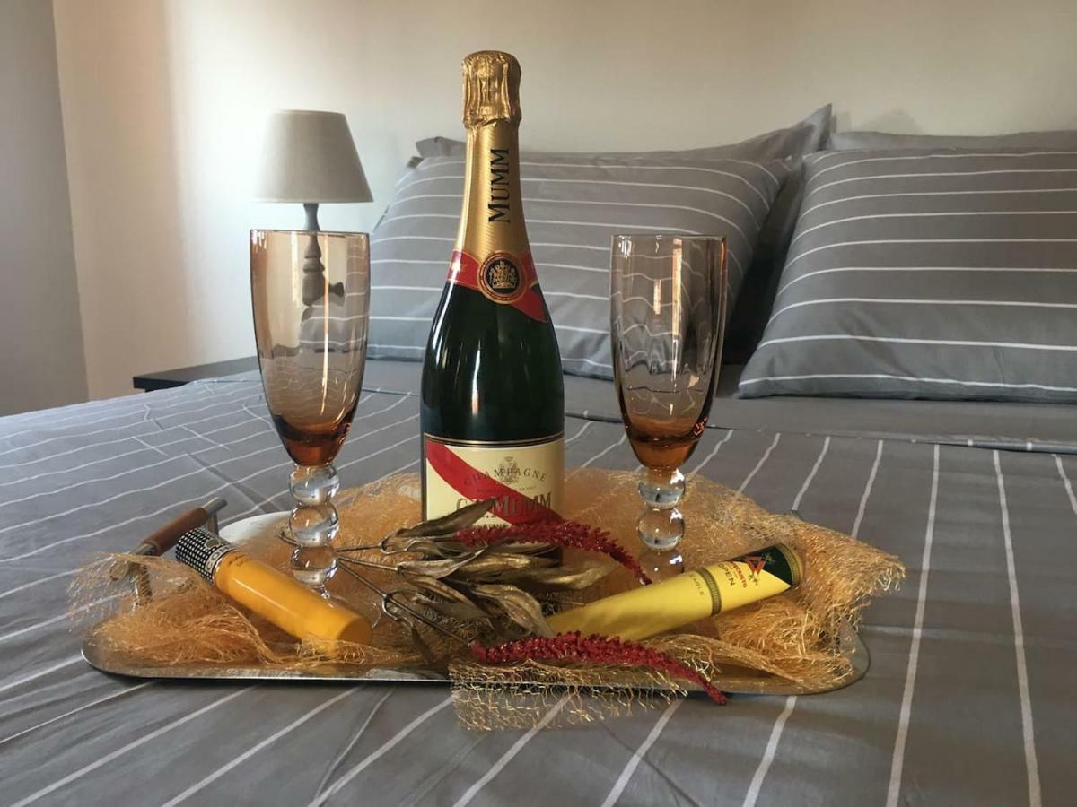 Athena'S Luxury Place Агрия Екстериор снимка